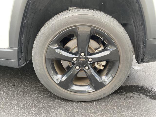 used 2021 Jeep Grand Cherokee L car, priced at $27,636