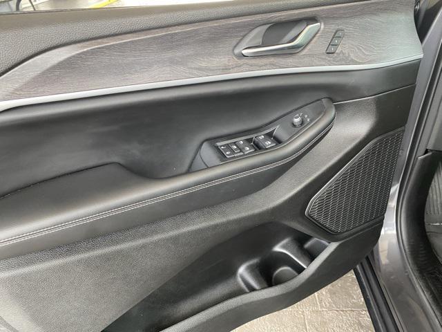 used 2023 Jeep Grand Cherokee car, priced at $32,976