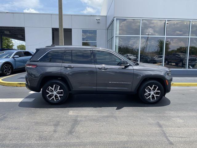 used 2023 Jeep Grand Cherokee car, priced at $32,976
