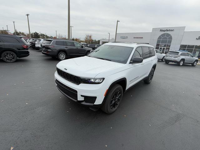 new 2025 Jeep Grand Cherokee L car, priced at $40,035