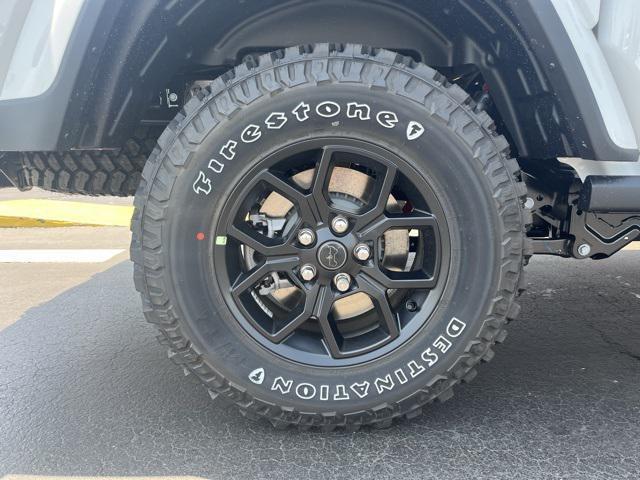 new 2025 Jeep Gladiator car, priced at $48,137