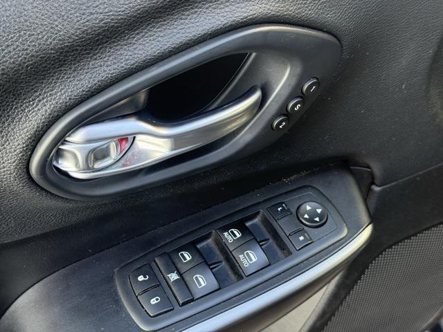 used 2020 Jeep Cherokee car, priced at $17,061