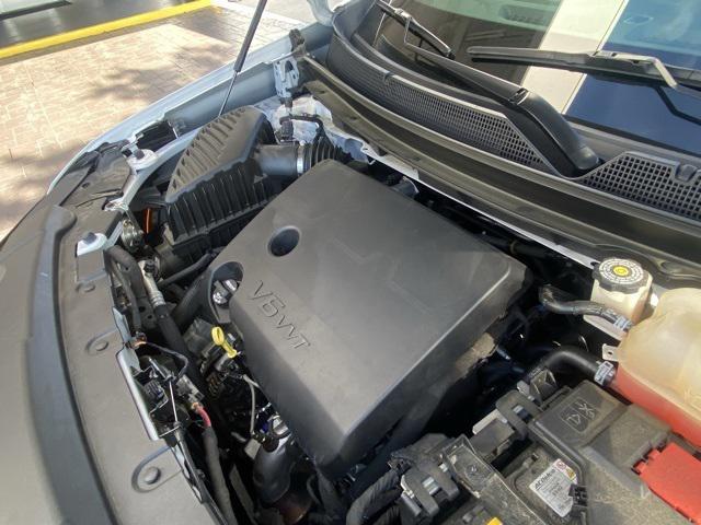 used 2022 Chevrolet Traverse car, priced at $33,733