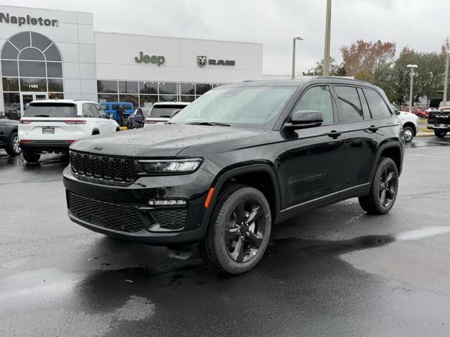 new 2025 Jeep Grand Cherokee car, priced at $46,975