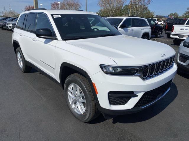 new 2025 Jeep Grand Cherokee car, priced at $35,500