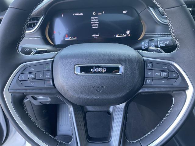 new 2025 Jeep Grand Cherokee car, priced at $35,500