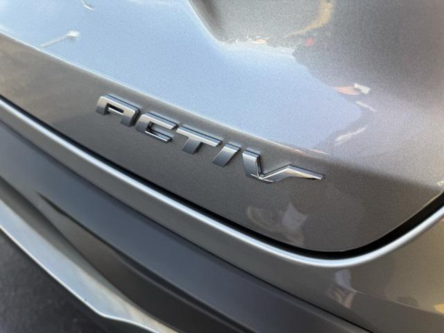 used 2025 Chevrolet Trax car, priced at $23,508