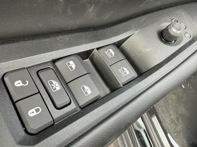 new 2025 Jeep Grand Cherokee car, priced at $40,925