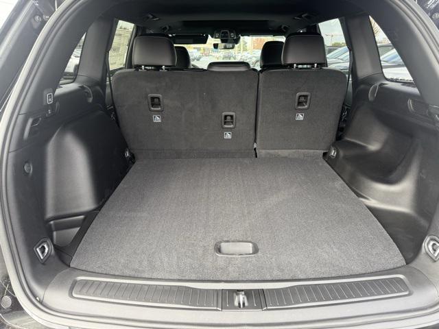 new 2025 Jeep Grand Cherokee car, priced at $40,925