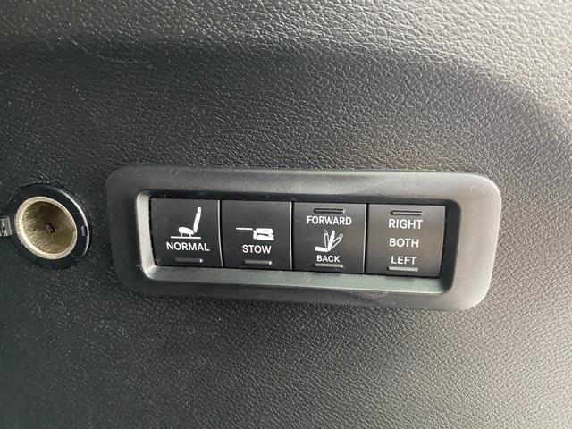 used 2018 Chrysler Pacifica car