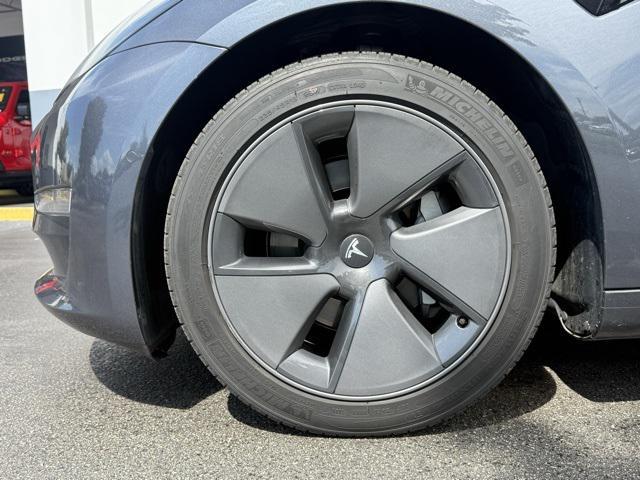 used 2021 Tesla Model 3 car, priced at $21,000