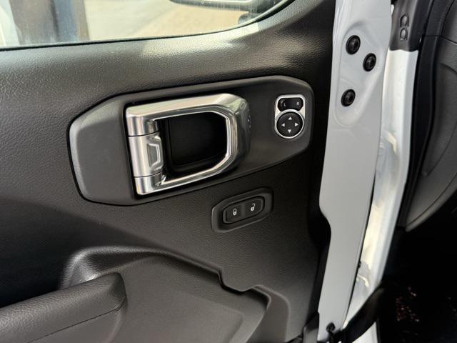 new 2025 Jeep Wrangler car, priced at $45,800