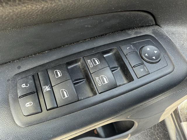 used 2015 Jeep Grand Cherokee car, priced at $15,122