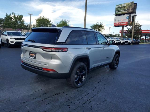 new 2024 Jeep Grand Cherokee car, priced at $39,280