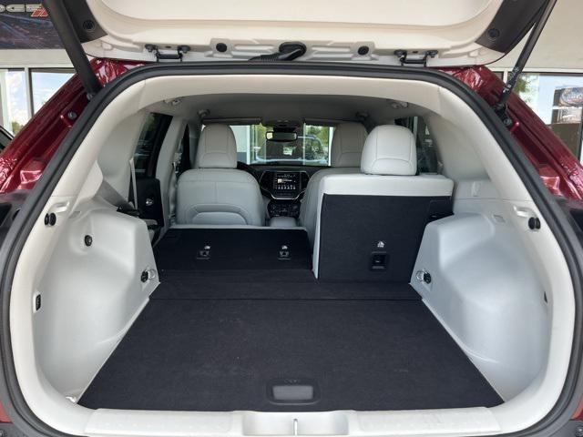 used 2021 Jeep Cherokee car, priced at $22,009