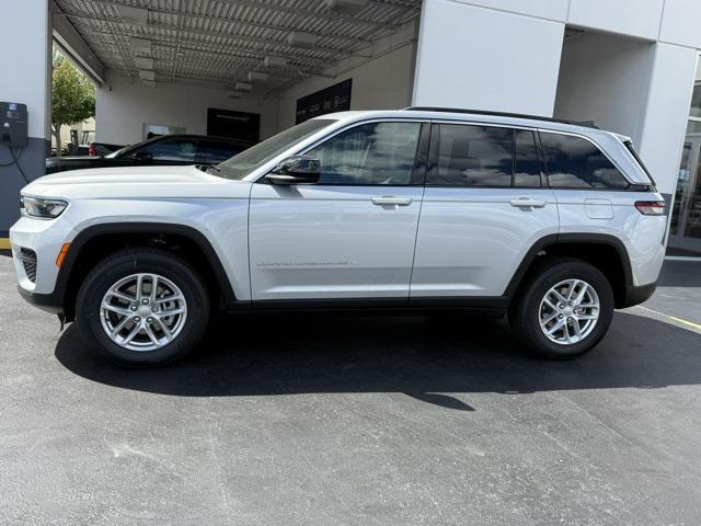 new 2025 Jeep Grand Cherokee car, priced at $37,888