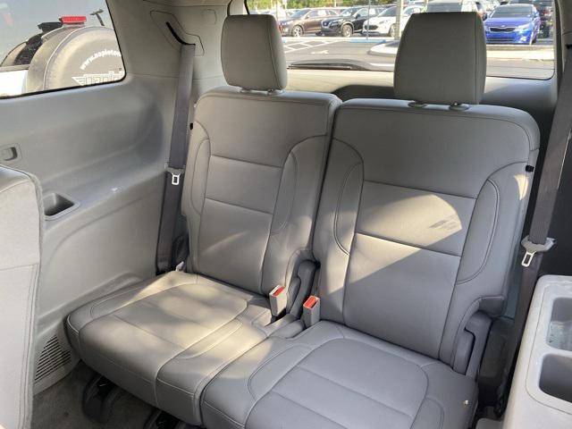 used 2021 GMC Acadia car, priced at $18,499