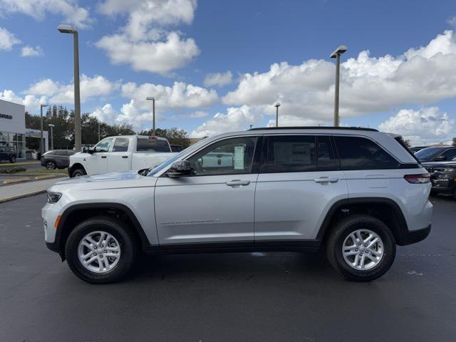 new 2025 Jeep Grand Cherokee car, priced at $37,820