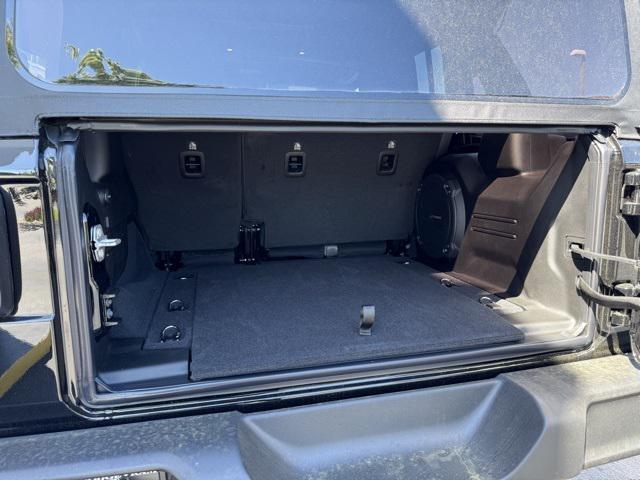 new 2025 Jeep Wrangler car, priced at $47,040