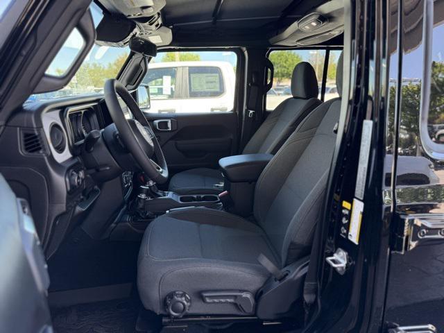 new 2025 Jeep Wrangler car, priced at $47,040