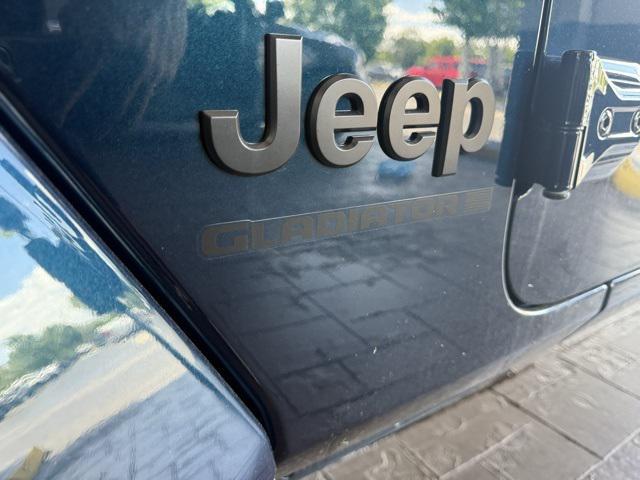 new 2025 Jeep Gladiator car, priced at $47,120