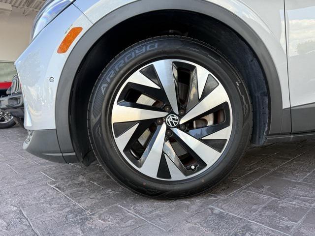used 2023 Volkswagen ID.4 car, priced at $19,548