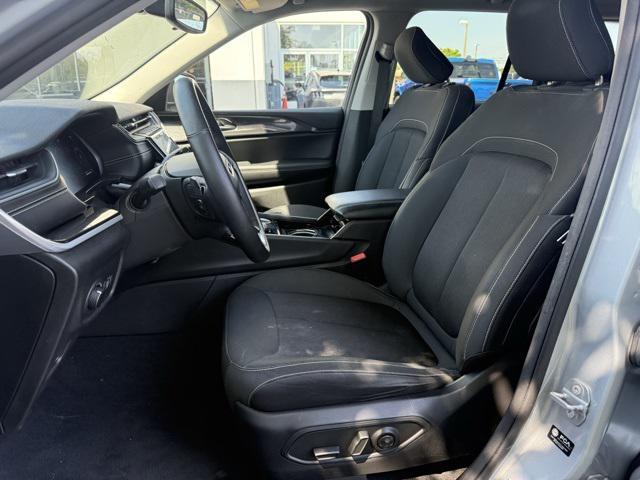 used 2022 Jeep Grand Cherokee car, priced at $28,974