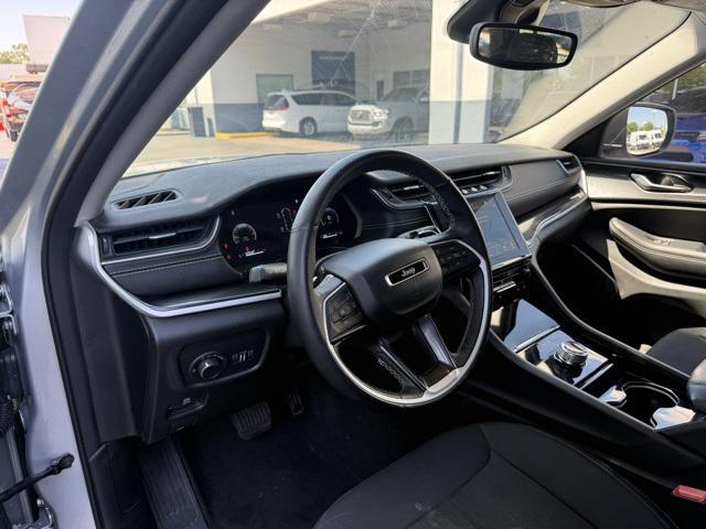 used 2022 Jeep Grand Cherokee car, priced at $28,974
