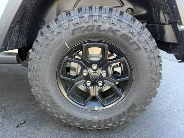 new 2025 Jeep Wrangler car, priced at $53,675