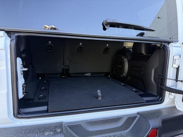 new 2025 Jeep Wrangler car, priced at $53,675
