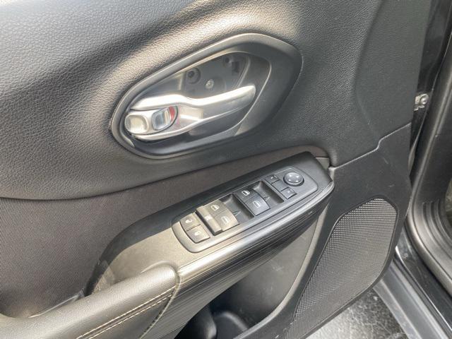 used 2014 Jeep Cherokee car, priced at $8,248