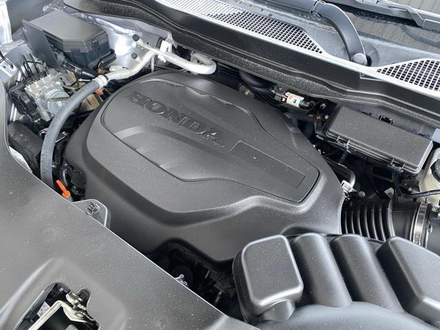 used 2022 Honda Pilot car, priced at $29,168