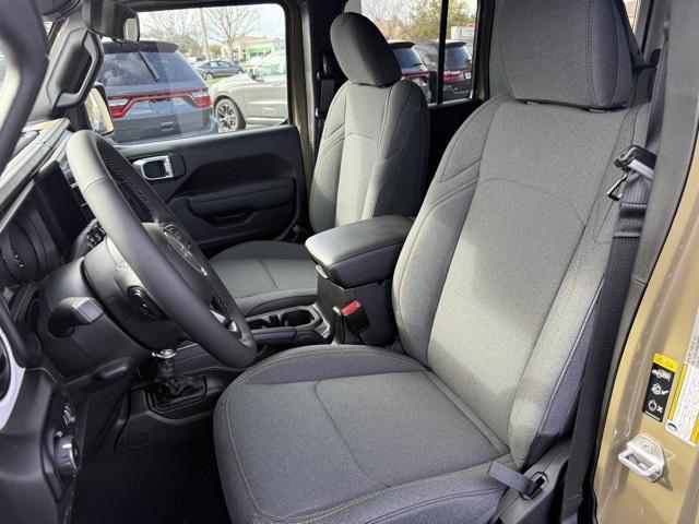 new 2025 Jeep Wrangler car, priced at $46,040