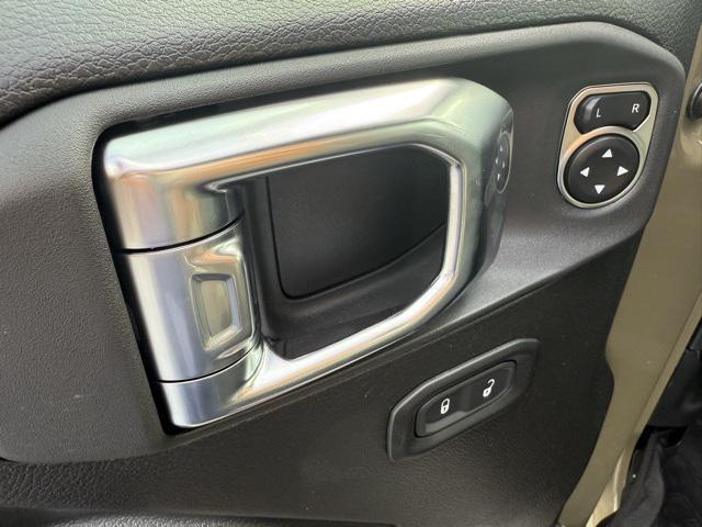 new 2025 Jeep Wrangler car, priced at $46,040