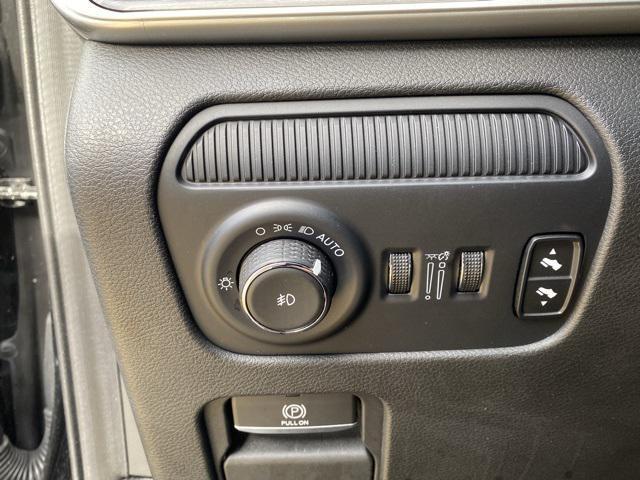 used 2024 Jeep Wagoneer L car, priced at $40,299