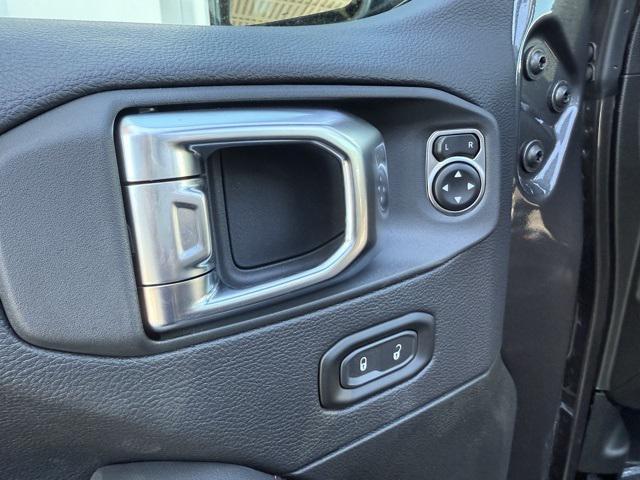 new 2025 Jeep Wrangler car, priced at $58,700
