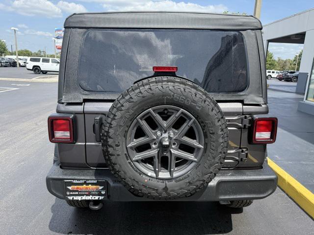 new 2025 Jeep Wrangler car, priced at $48,181