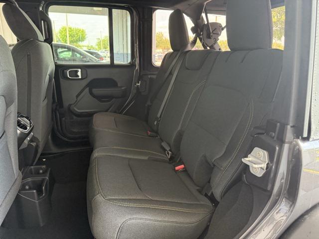 new 2025 Jeep Wrangler car, priced at $48,181