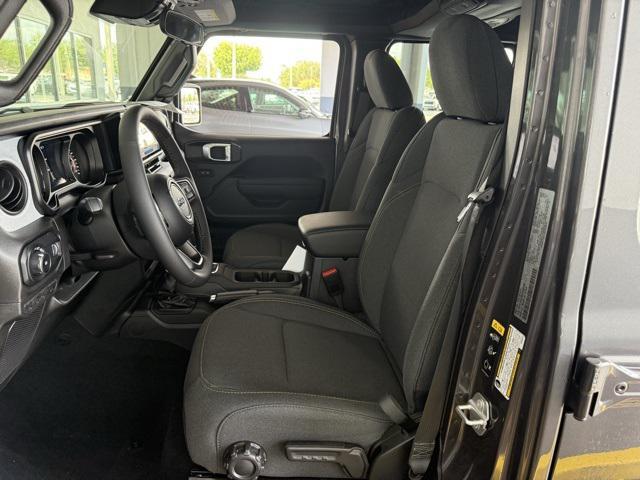 new 2025 Jeep Wrangler car, priced at $48,181