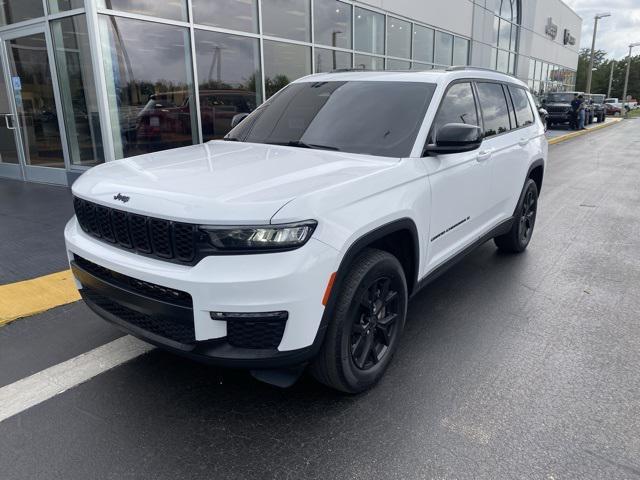 used 2022 Jeep Grand Cherokee L car, priced at $27,400