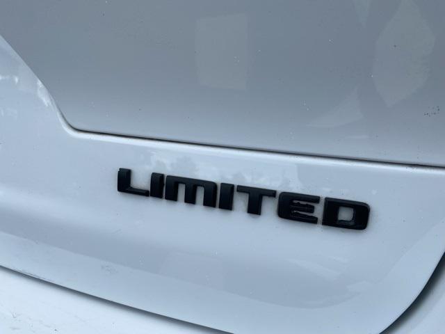 used 2022 Jeep Grand Cherokee L car, priced at $27,400