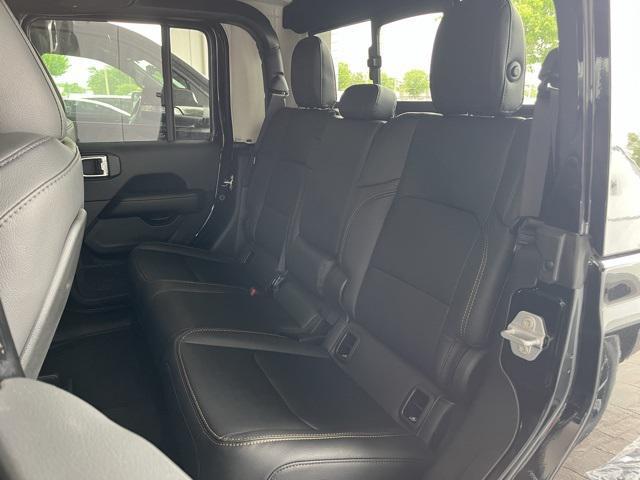 new 2025 Jeep Gladiator car, priced at $45,712