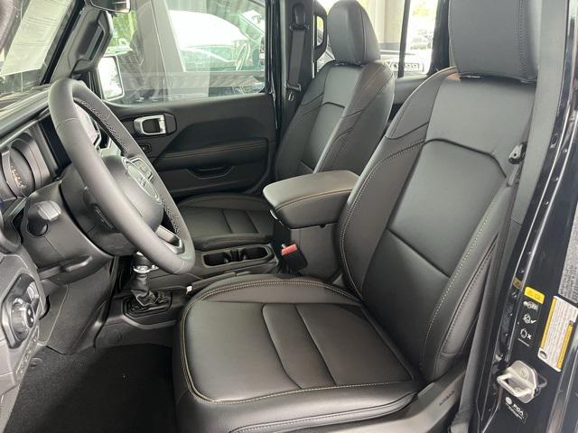new 2025 Jeep Gladiator car, priced at $45,712