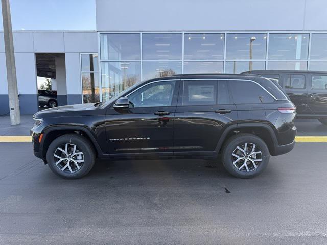 new 2025 Jeep Grand Cherokee car, priced at $42,310