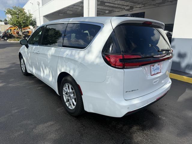 used 2023 Chrysler Pacifica car, priced at $23,214