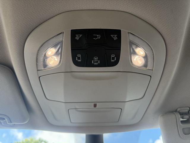 used 2023 Chrysler Pacifica car, priced at $23,214