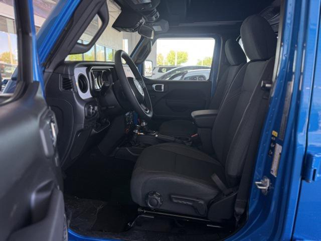 new 2025 Jeep Wrangler car, priced at $54,270
