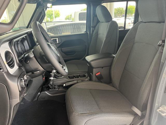 new 2025 Jeep Wrangler car, priced at $53,580