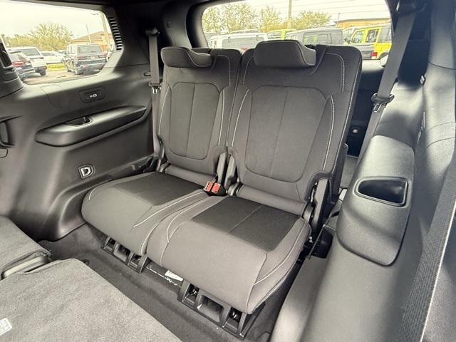 new 2025 Jeep Grand Cherokee L car, priced at $41,220