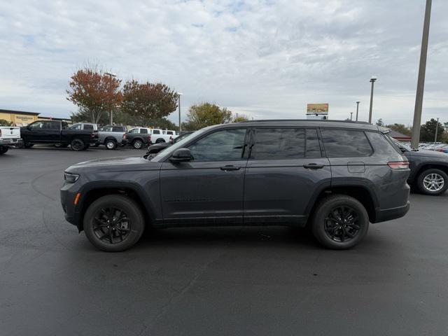 new 2025 Jeep Grand Cherokee L car, priced at $41,880